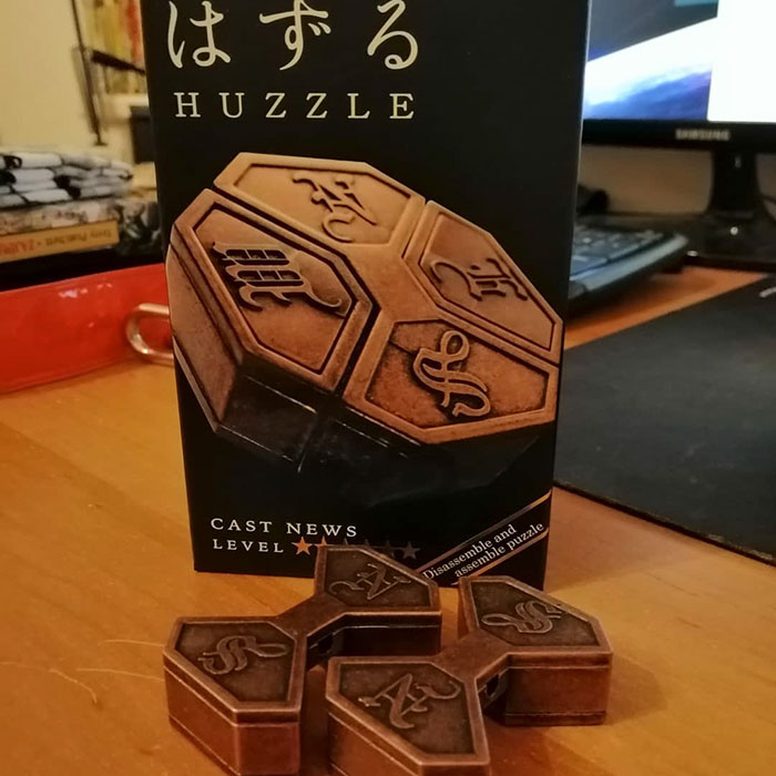 Hanayama puzzle