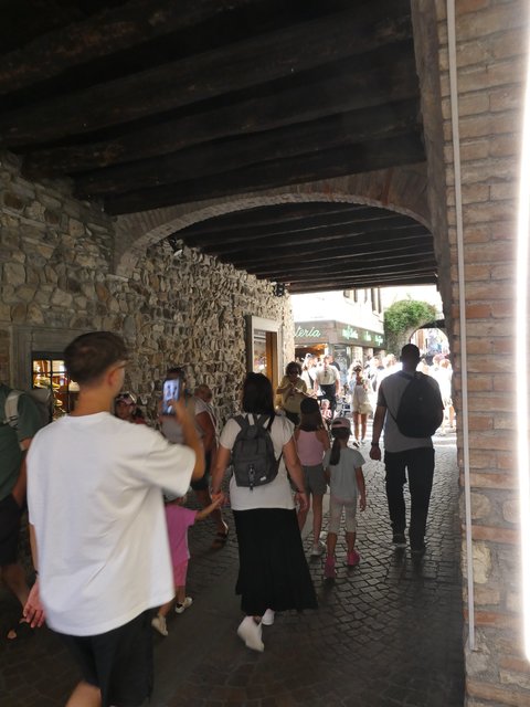 DÍA 7 – Trento / Peschiera del Garda / Sirmione - Dolomitas, Garda, Venecia... Noreste de Italia en verano de 2025 (26)