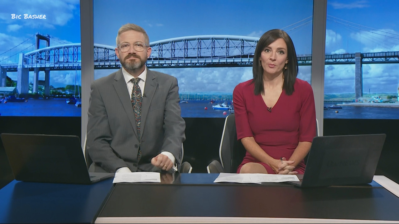 09.23 - 18.00.00 - ITV News West Country. Breaking news and current s....ts_snapshot_02.27.193