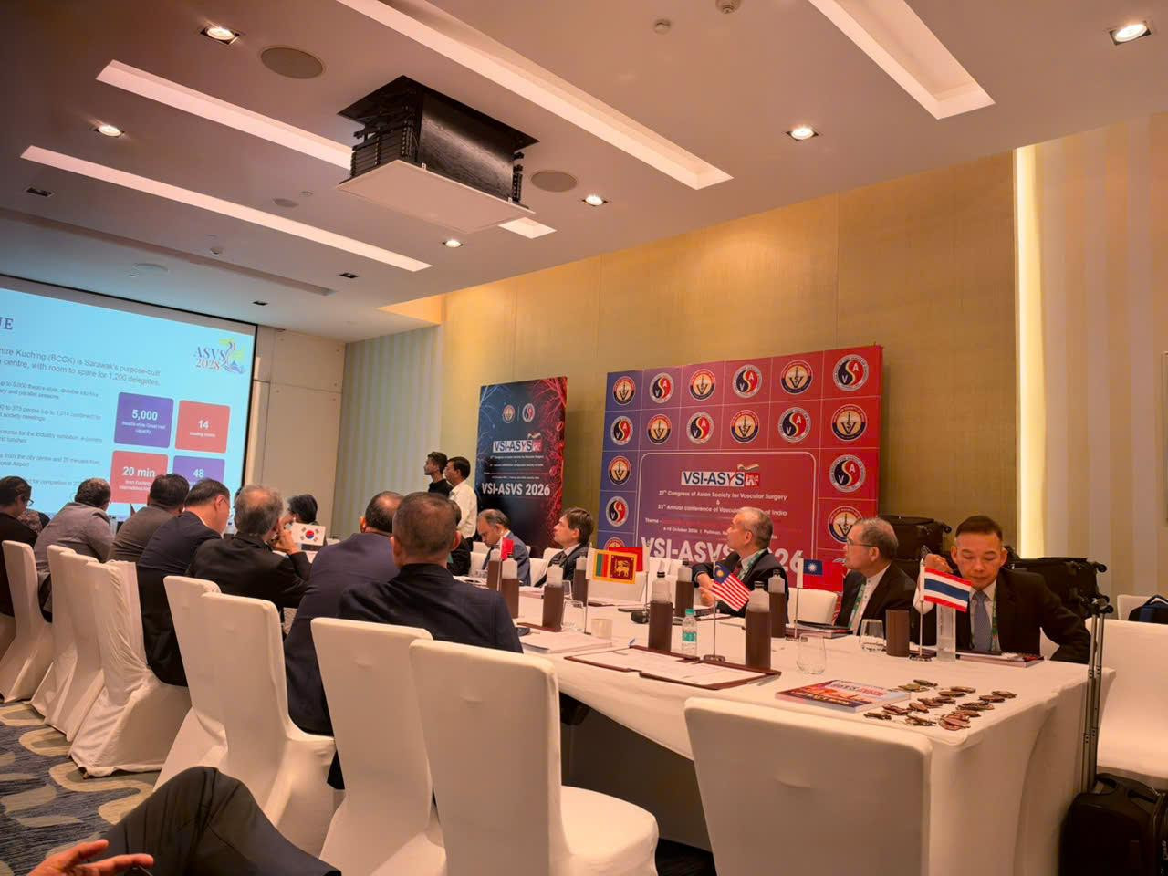 Gala Dinner hữu nghị quốc tế và khoảnh khắc kỷ niệm Đoàn VNVDA tại New Delhi