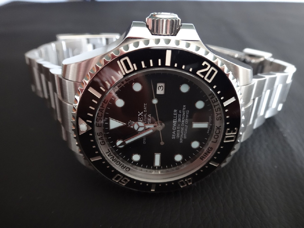 Rolex Sea-Dweller Deepsea 44mm Ref. 116660 (1)