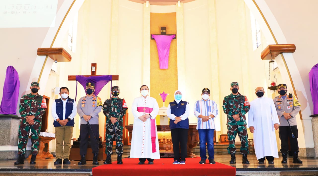 Pastikan Perayaan Paskah Berjalan Aman dan Kondusif, Gubernur Khofifah dan Forkopimda Jatim Tinjau Gereja Katedral di Surabaya dan Malang
