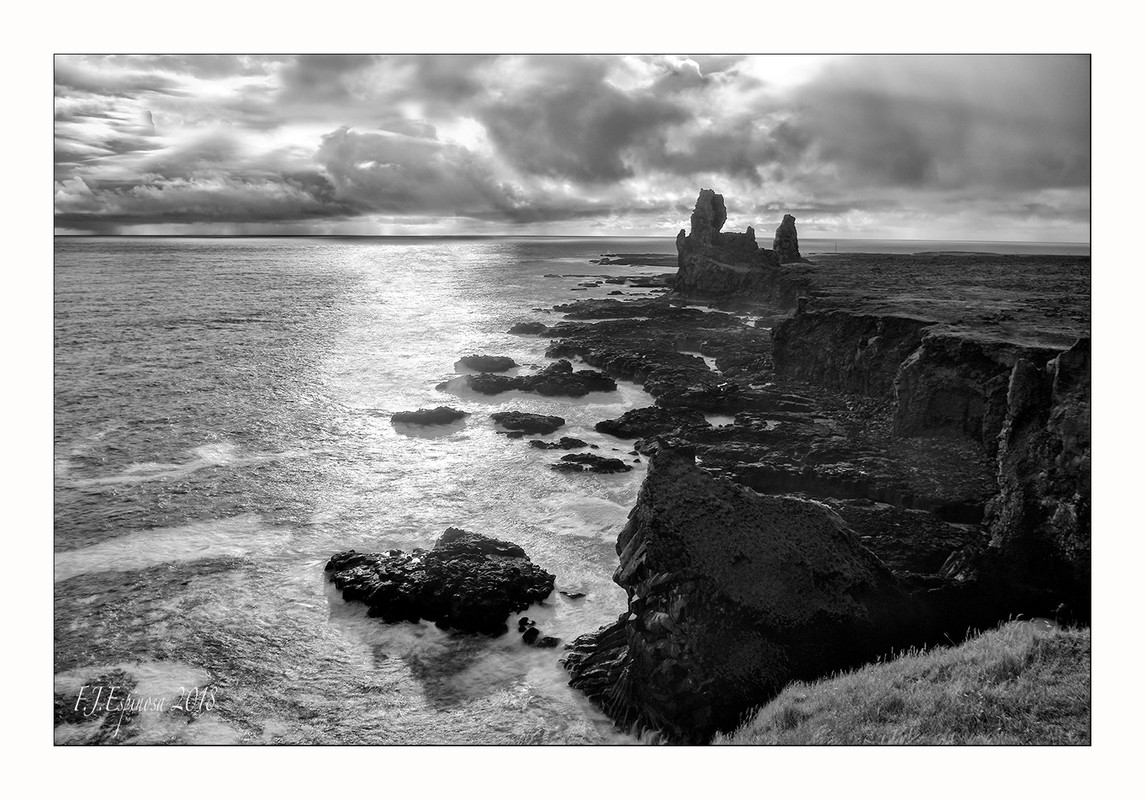 Acantilado-Islandia-BNClonpant