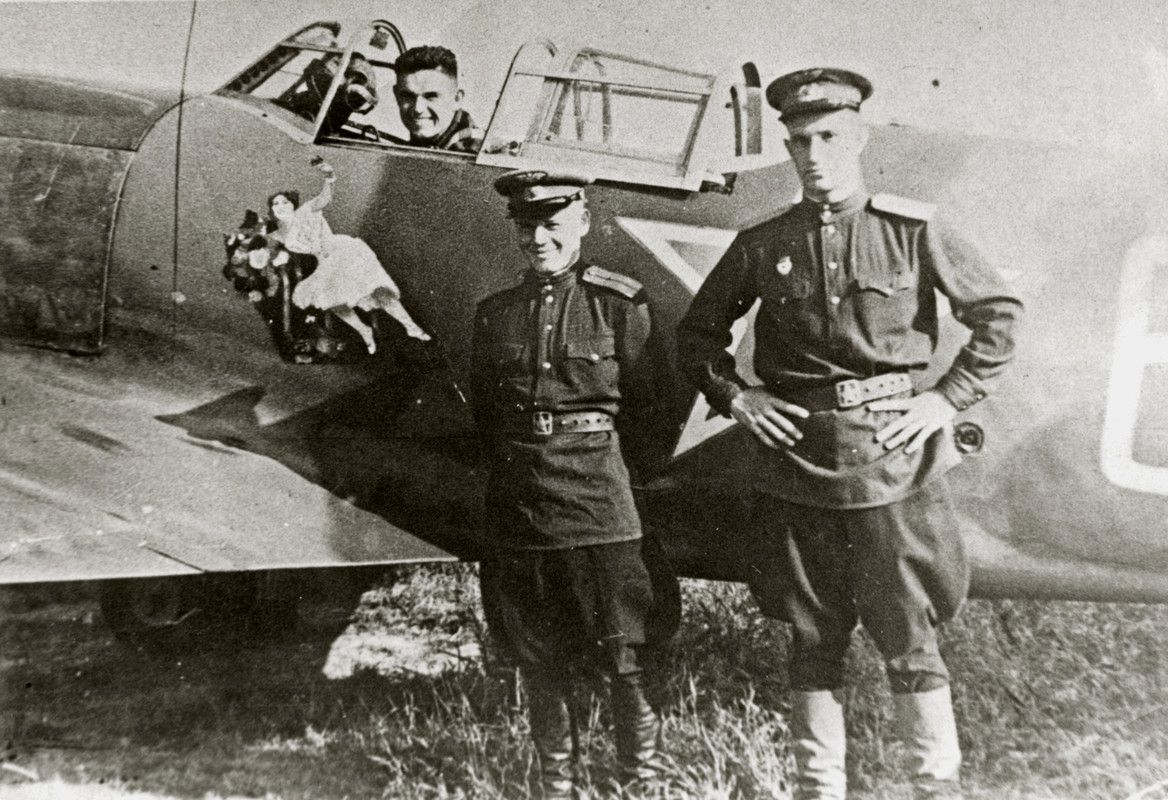 Lavochkin-La-5F-11GvIAP-Silver-6-with-Nikolay-Sergeevich-Kotenko-01