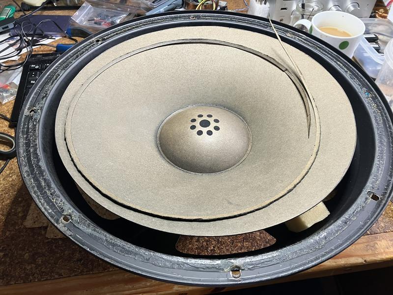 [Bild: Membrane-geschnitten3.jpg]