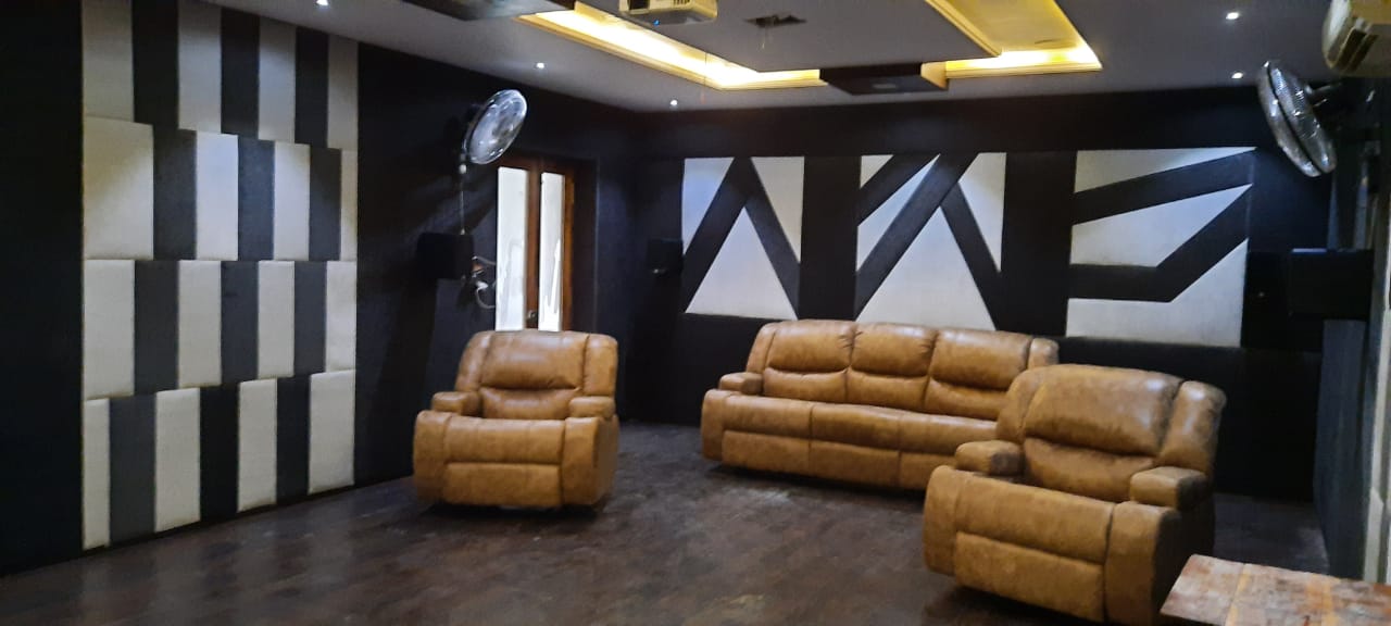 Home Theater 4
