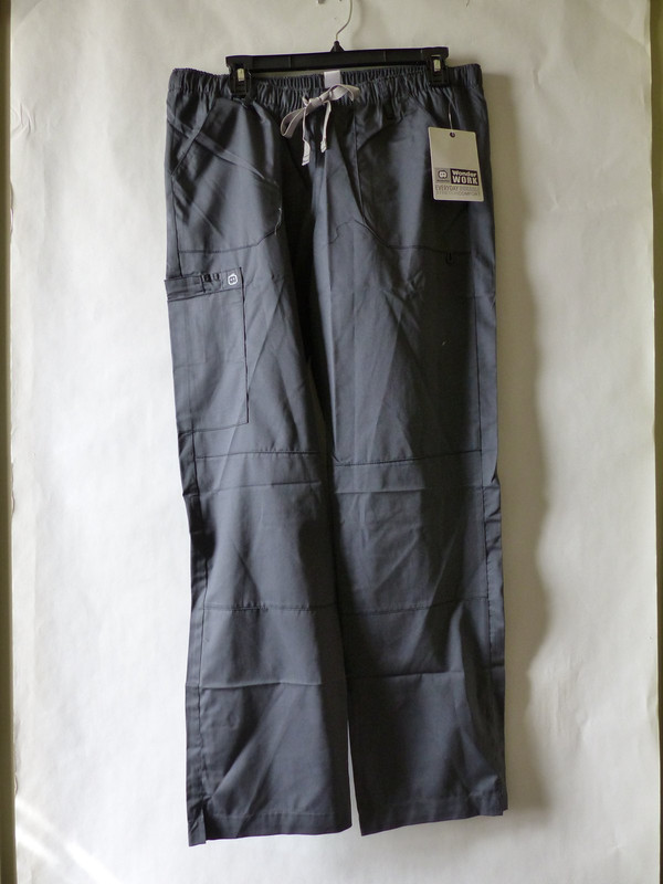 WONDER WINK WOMENS MOTION STRETCH BREATHABLE STRAIGHT LEG CARGO PANT SIZE MEDIUM