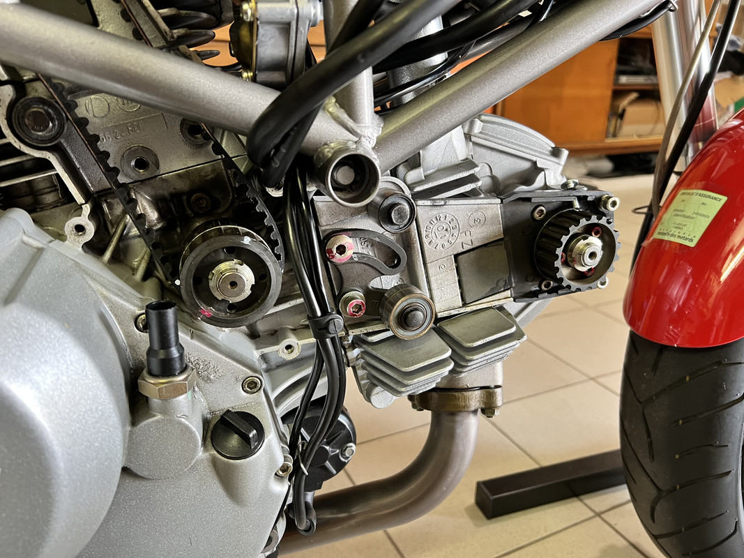 F0A0A69E-6A8A-4BED-A831-78CCD521BB73