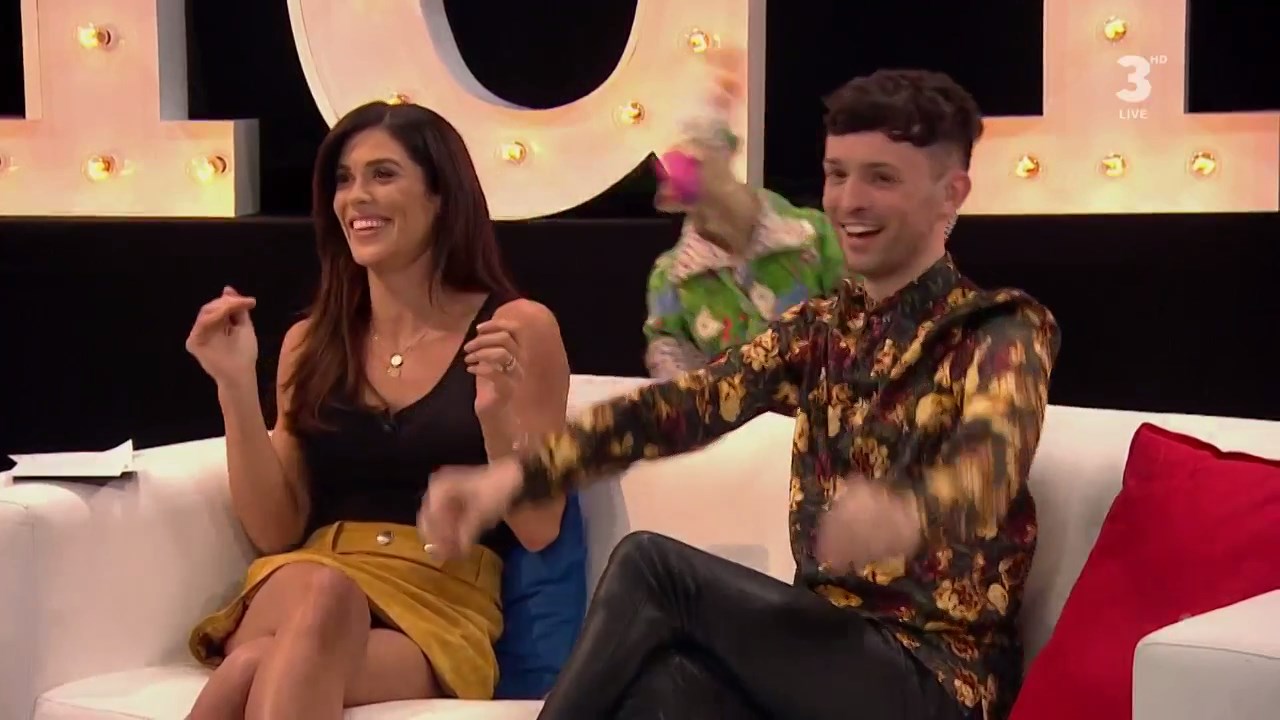 Glenda Gilson_20180324_21302230.mp4_snapshot_50.26_[2018.03.25_0
