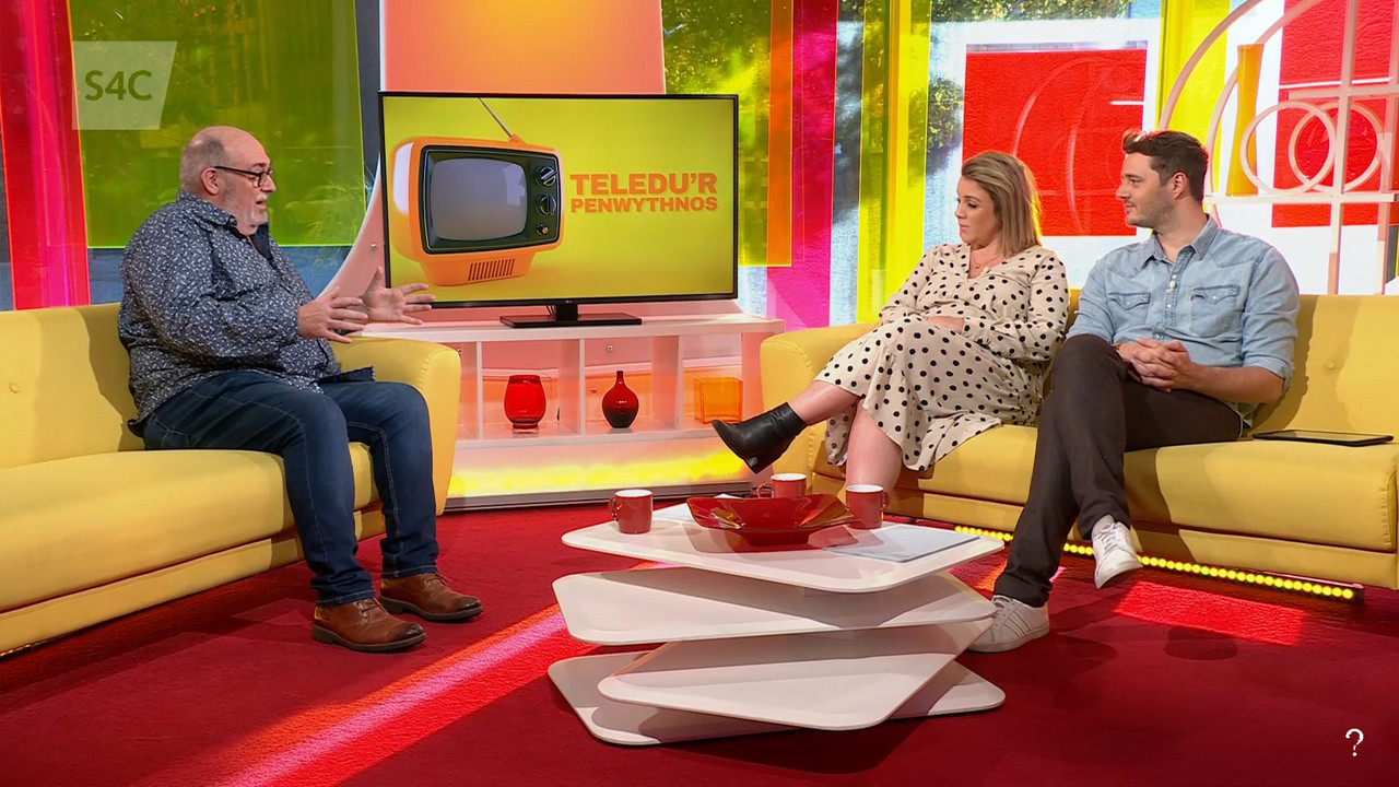 11.18 - 14.05.01 - Prynhawn Da  ᴺᵉʷ. 18 11 2022 Magazine programme fe....ts_snapshot_12.42.877