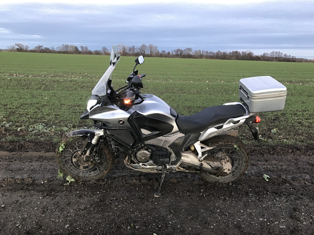 24B7CD2E-E6B4-4C74-BA5D-E5125578DA3C