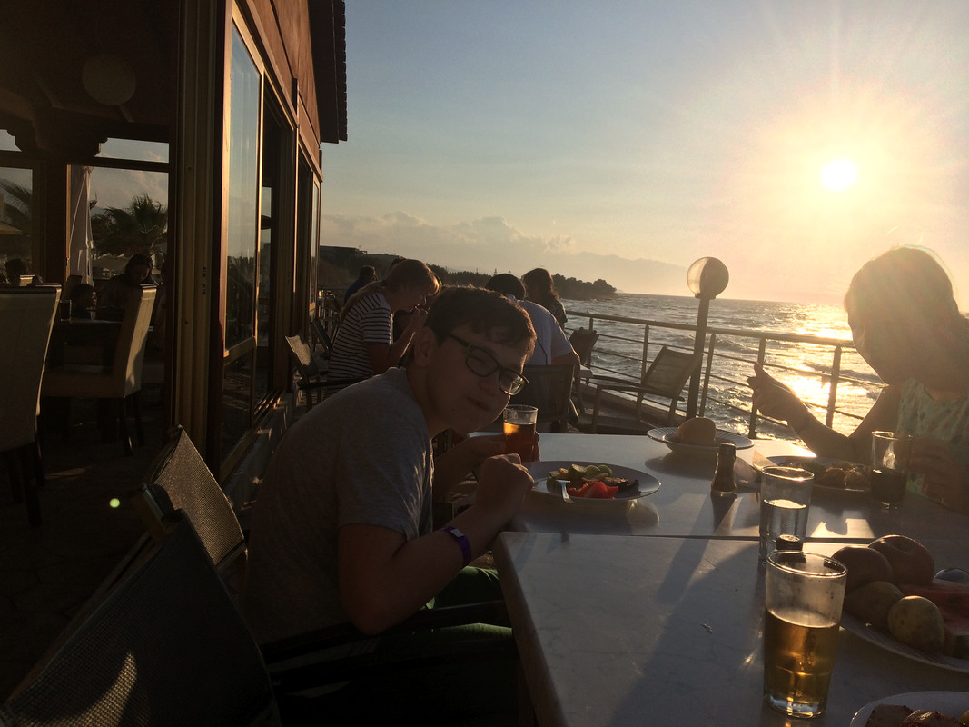 B5DFD5EE-52A5-4259-A3D6-4C3904A8E3F6