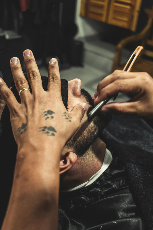 Haircut in progress