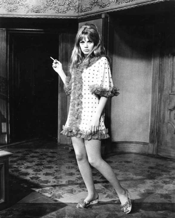 Britt_Ekland_mc17