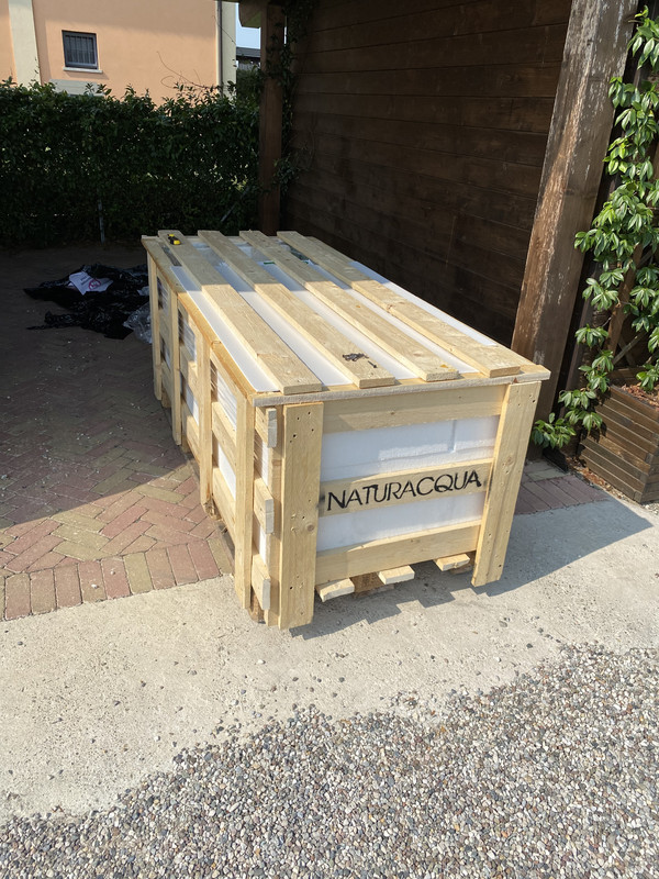 E5E7005F-4833-4BD8-9024-7D6B95A1D7E2