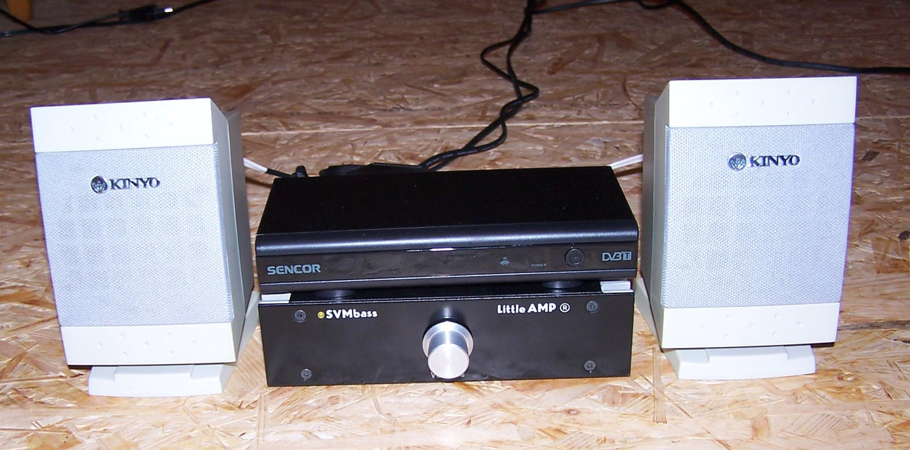 84_09_littleamp_02_s_dvb-t_a_bedniekami_c