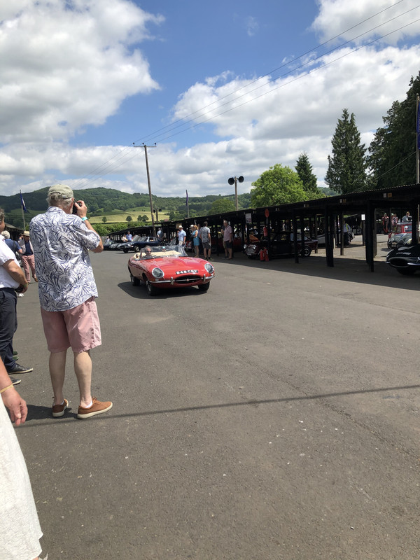 1E146F06-C083-4BEA-AED3-86596C272679