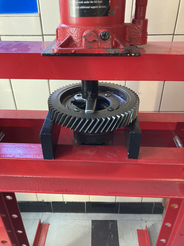 F6F7BFAC-C292-4C28-B888-B2BDEB45D23A