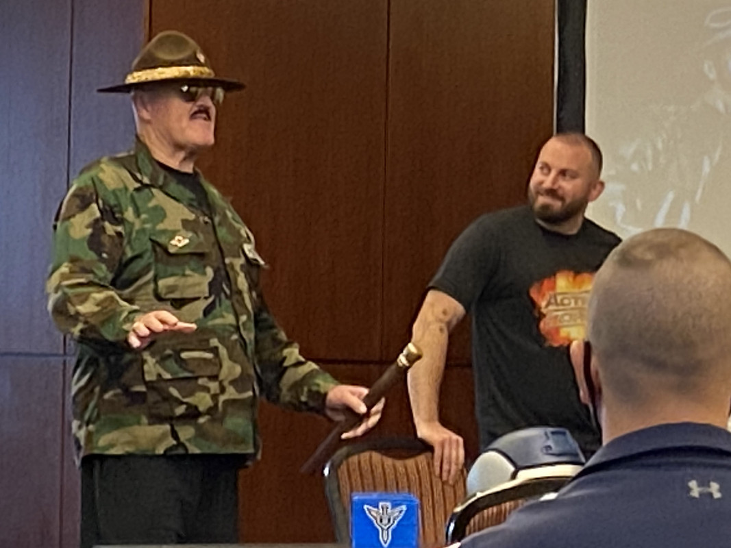 0CB222AE-3980-4786-B1D1-7C7AFDDE9AA1