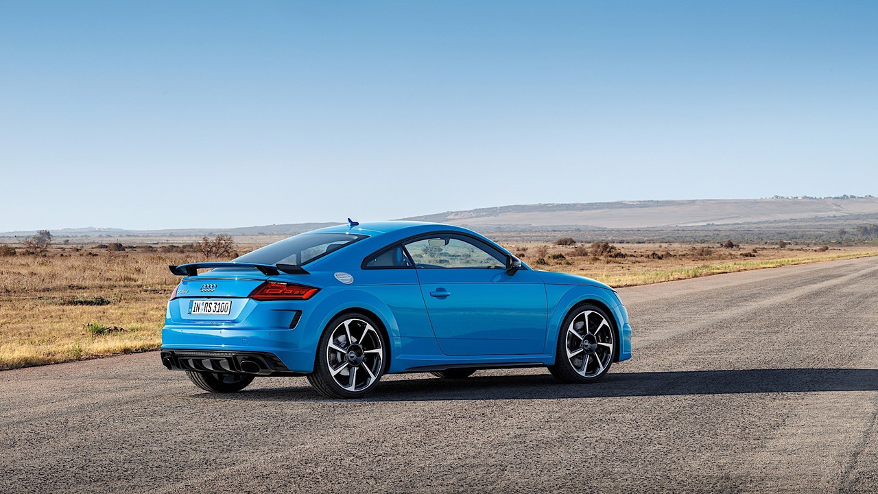 Audi TT RS Coupé & Audi TT RS Roadster (49)