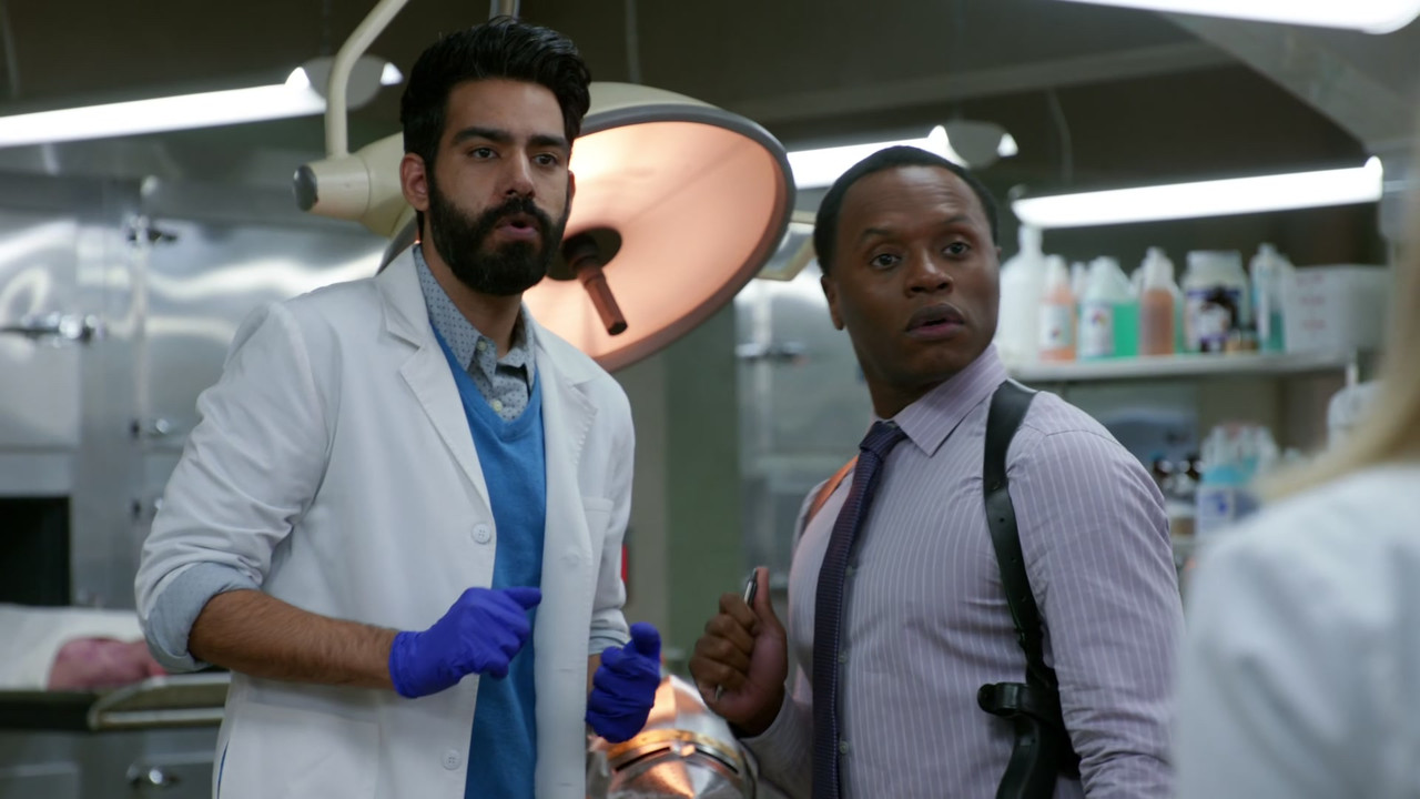 iZombie (2015) - S04E08 - Chivalry Is Dead (1080p AMZN WEB-DL x2