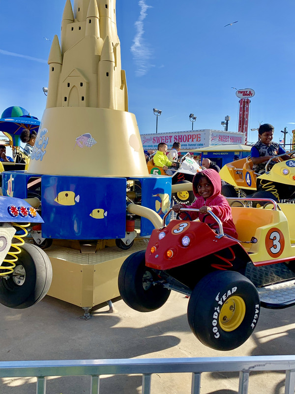 595CCA79-8298-49D8-89C6-43D4FAB94E56