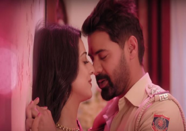 Fixerr (2019) ALTBalaji & ZEE5 Season 1 Complete Fixerr (2019) ALTBalaji & ZEE5 Season 1 Complete