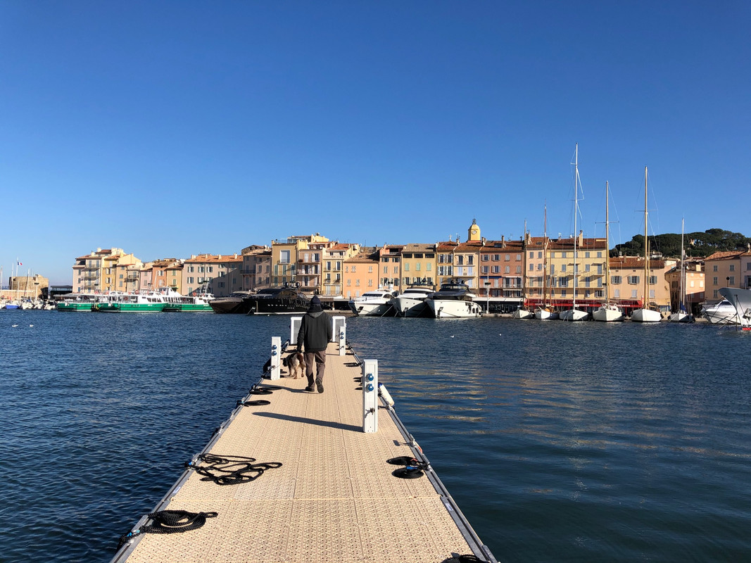 E3EF1F7C-57E7-46BB-A68E-A12EDB3C5B3A