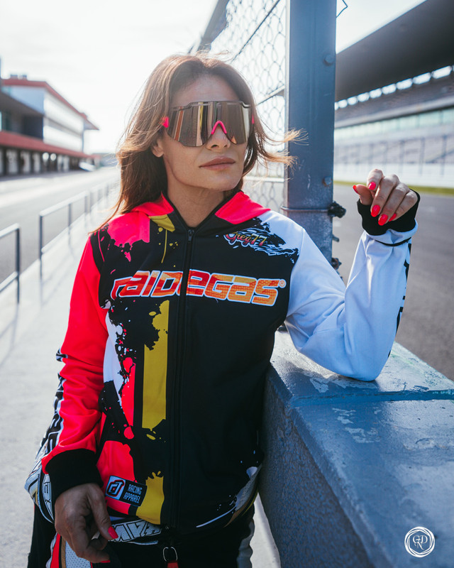 2FF80F4C-DE96-4551-B3C0-26CB4F51EFBC