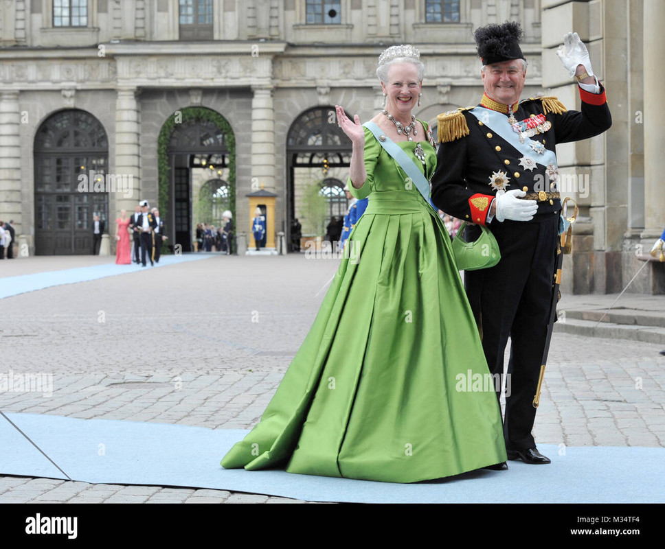 stockholm-sweden-19th-june-2010-queen-margrethe-ii-of-denmark-and-M34TF4