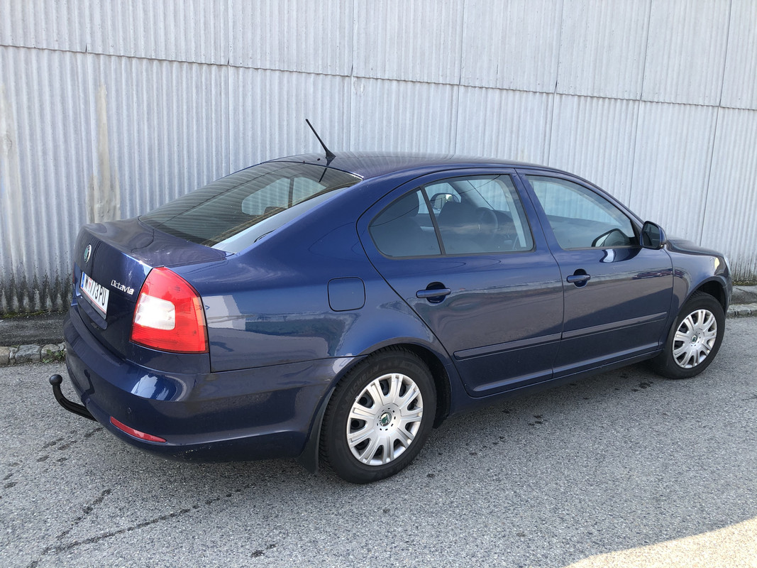 0F794EEC-A20B-4E73-A172-B04B4946A174