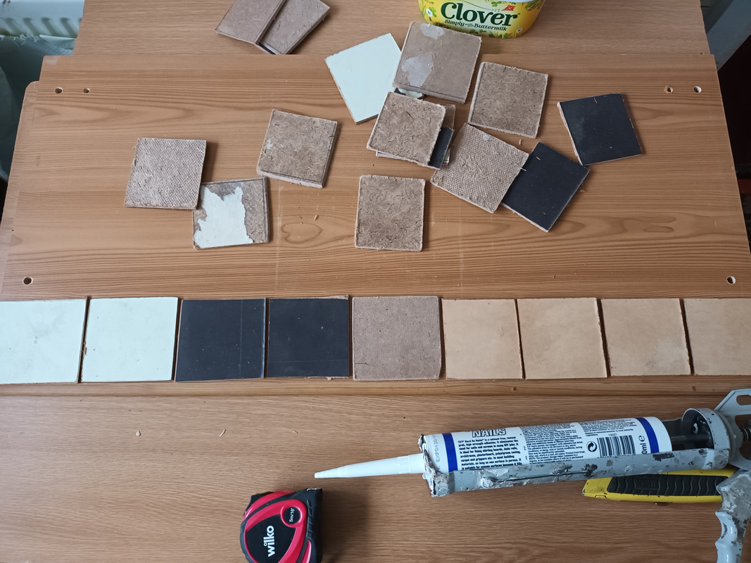 BAMComix - Building a stone tile floor. 3