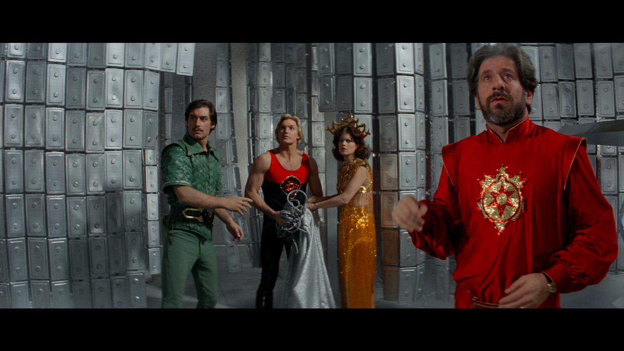 Flash Gordon.mkv_snapshot_01.20.10_[2020.08.19_21.48.08]