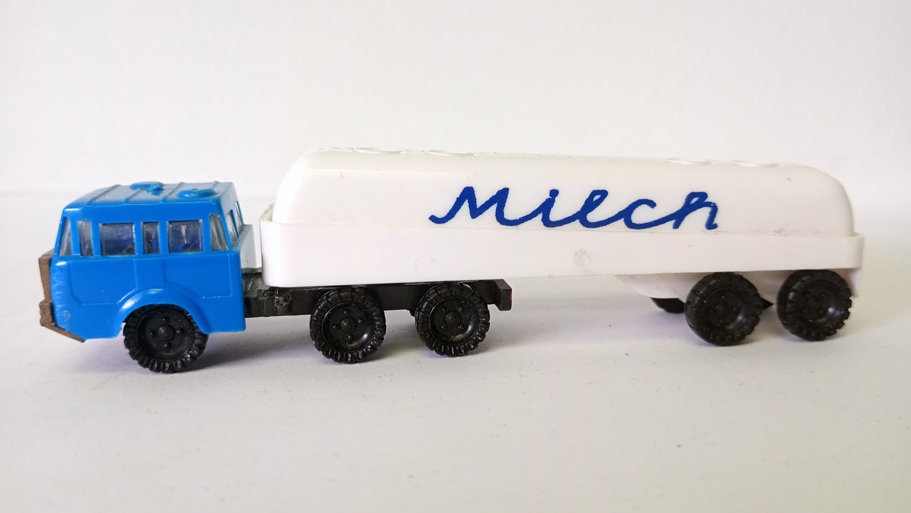 Mach (3787)