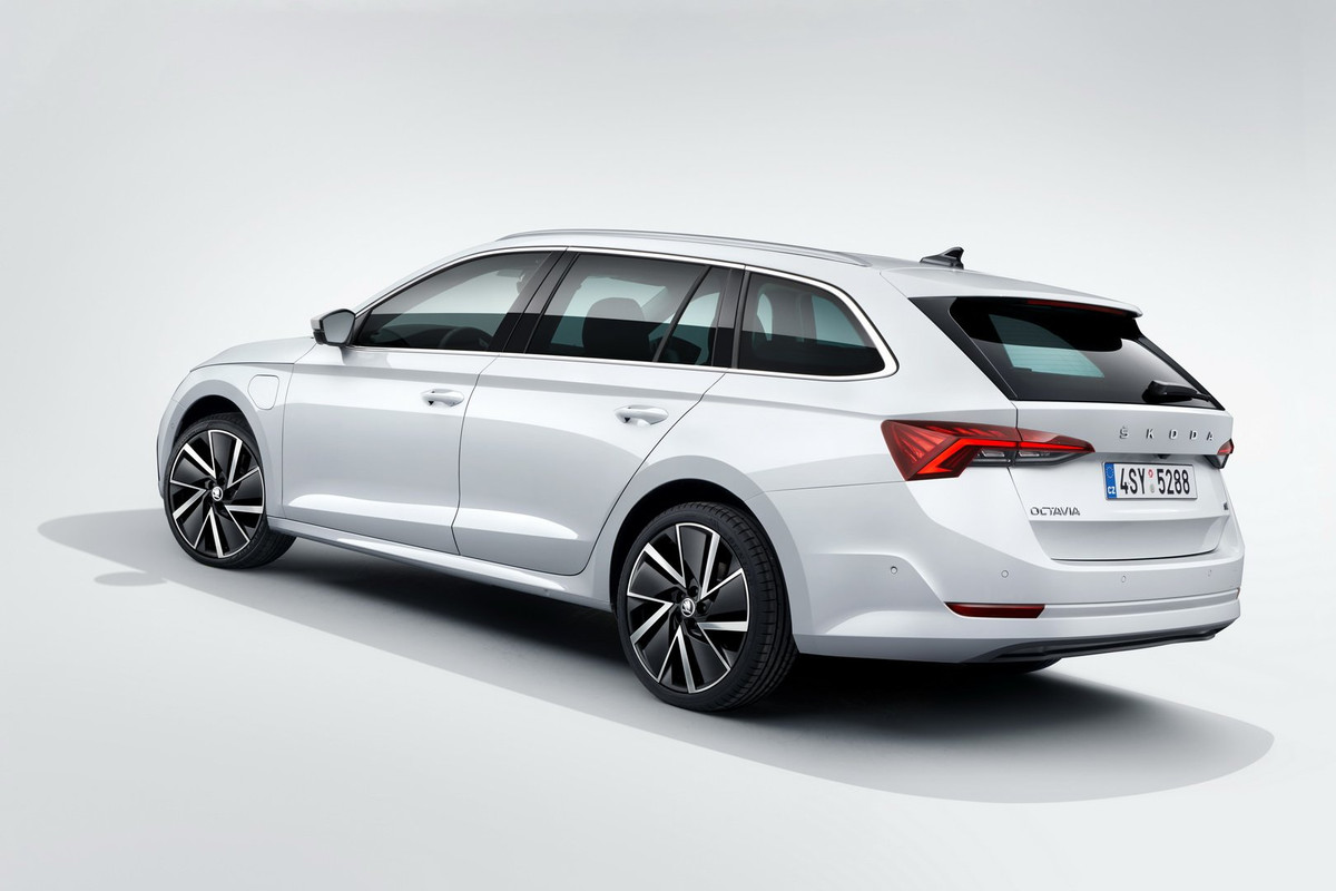 2020 Skoda Octavia (71)