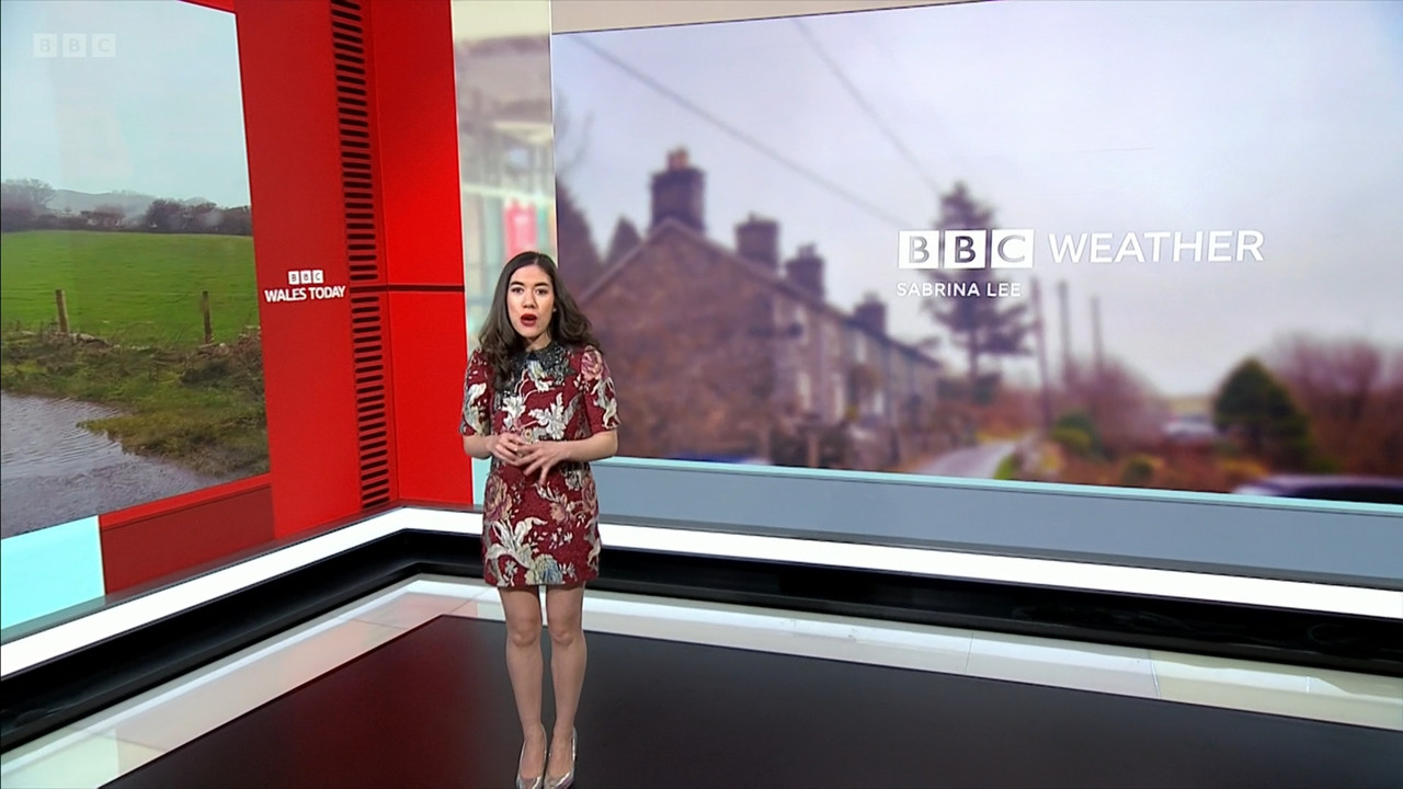 BBC_Wales_Today_Lunchtime_News_-_193._2022-12-27_m001gscb_original.mp4_snapshot_05.05.532