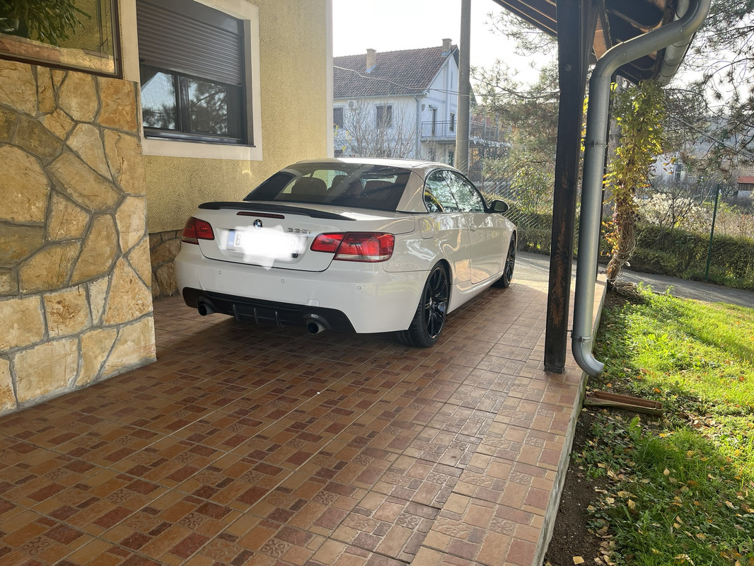 0383088F-5FD1-4AA9-8663-4F81C8E11B87