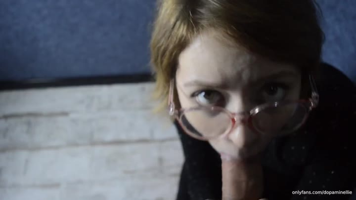 The boy fucked his neighbor while she was waiting for a locksmith at his house