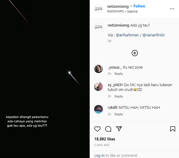 Viral benda bercahaya mirip meteor melintas di langit Pekanbaru.
