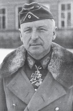 El Generalfeldmarschall von Manstein, en una imagen del invierno de 1943