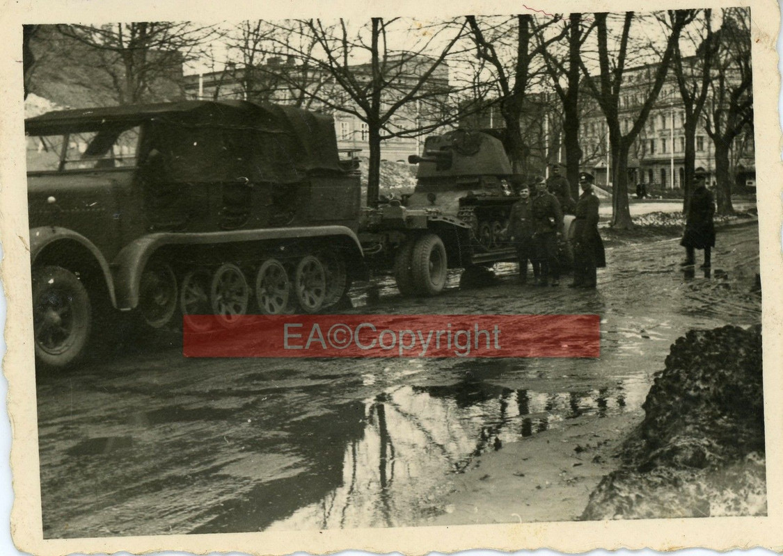 12t Zugmaschine SdAng 115 mit Panzerjäger I Tank