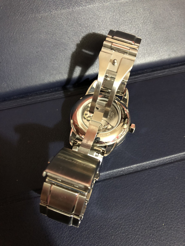 DE03D5DF-E400-447C-B246-59158A4F4EF5