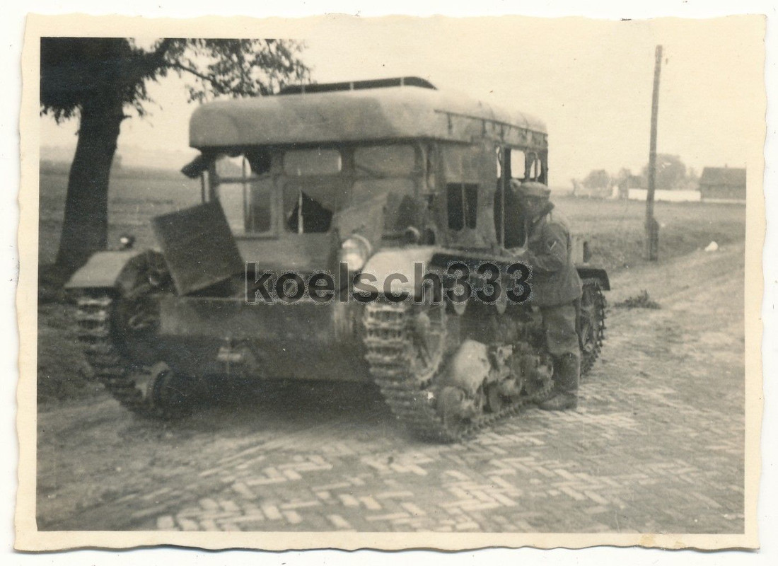 Foto polnischer Panzer Ari. Schlepper C7P Beute 