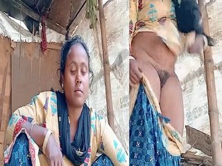 Tribal bhabhi fucking viral village sex with her pussy