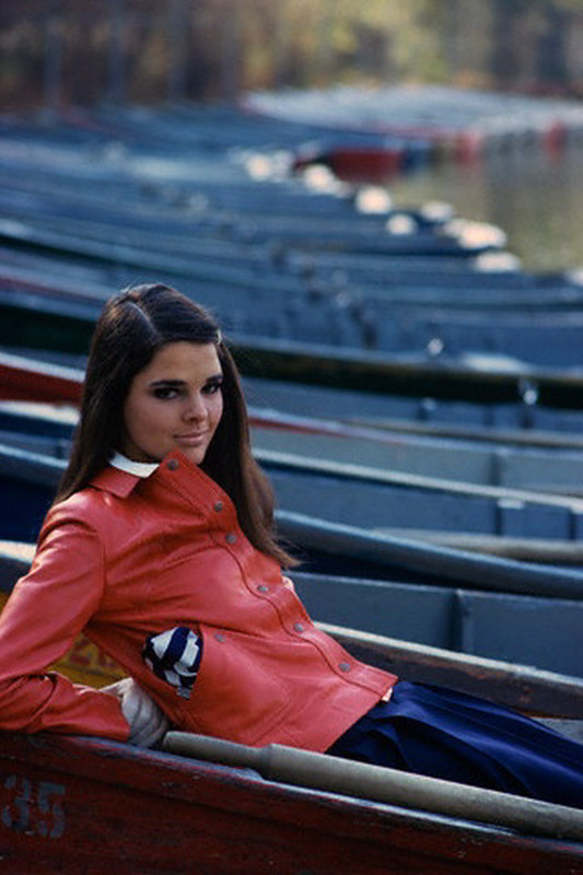 Ali_MacGraw_b08
