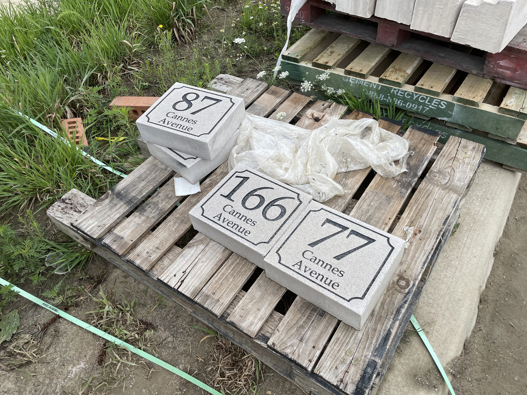 A6A4A60F-2479-4227-A1C6-F86E936E4538