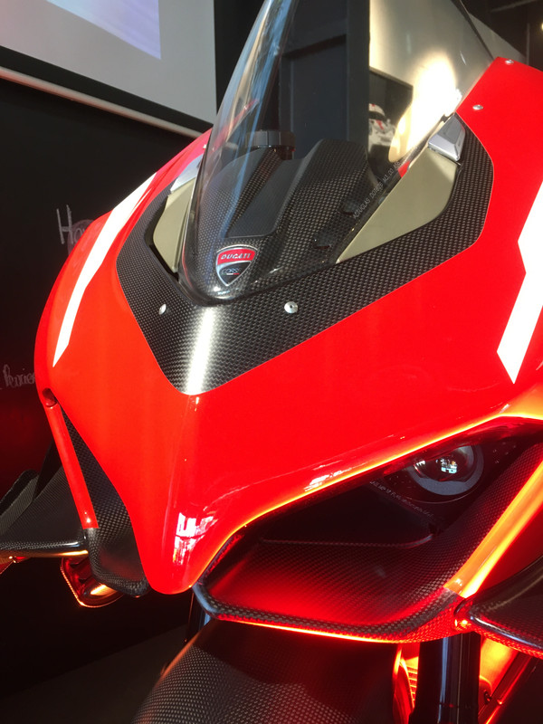 F7B6C701-6BE6-4C34-B098-40BAE98A6762