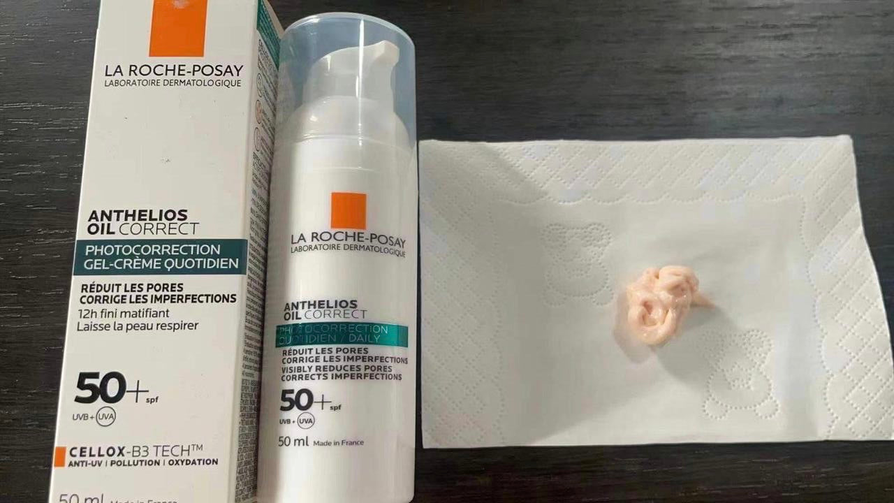LA ROCHE POSAY ANTHELIOS OIL CORRECT TINTED SUNSCREEN WITH SPF 50+