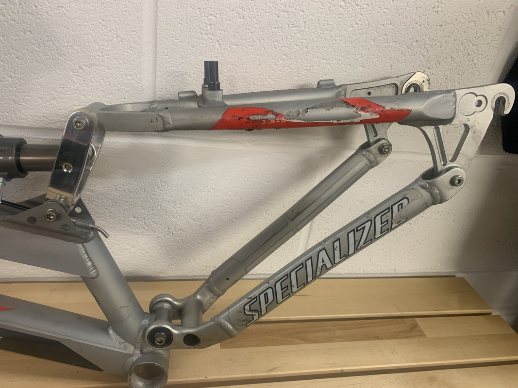 B42A5EFB-4CD9-47E5-9E82-EF8FFB446C73