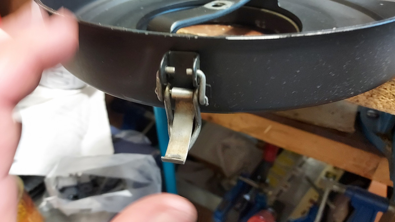 BA826E12-299D-4A34-8B64-4C44F2612321